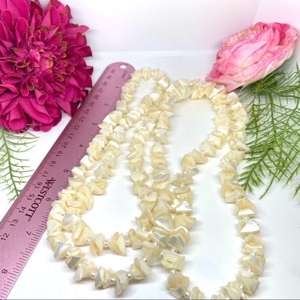 VINTAGE⚜️MOTHER OF PEARL Beaded Long Strand Necklace - Picture 10 of 11